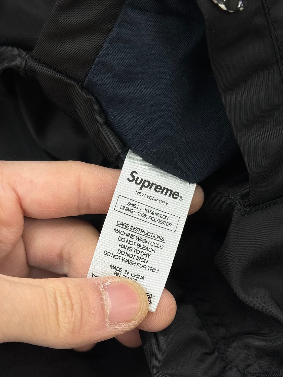 슈프림 16ss 블랙 올드 잉글리시 체커보드 로고 봄버 자켓 상품이미지8