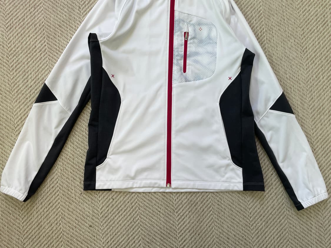 아식스 경량 스트레치 우븐 후드집업 상품이미지2