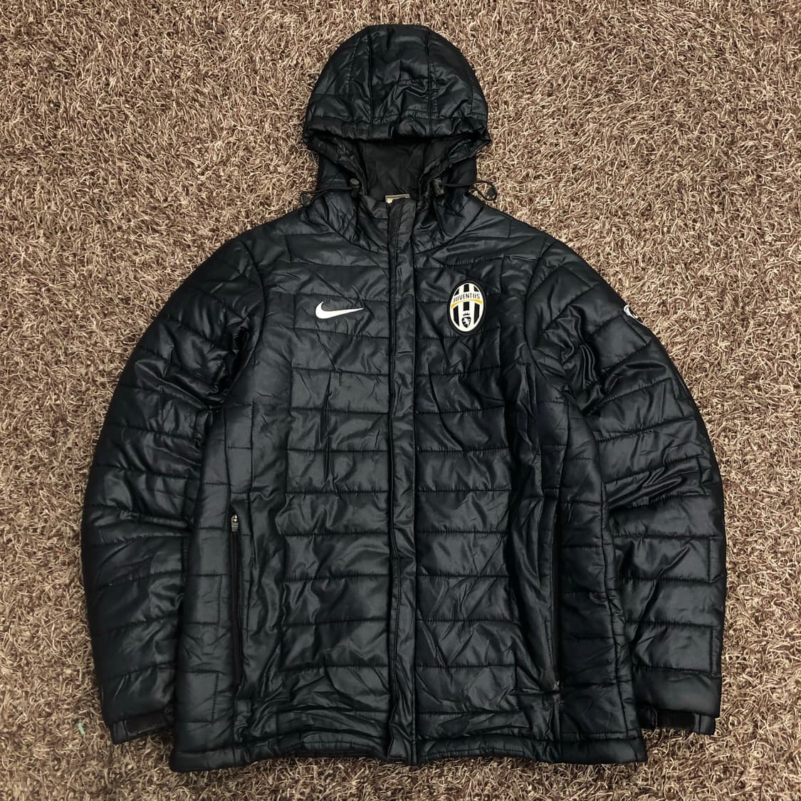 나이키 유벤투스 후드 패딩 점퍼 상품이미지1
