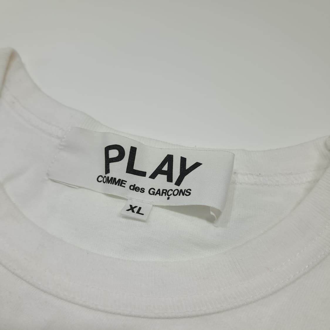 CK079 XL 꼼데가르송플레이 일본판 멀티하트도트 화이트 반팔 티셔츠 상품이미지3