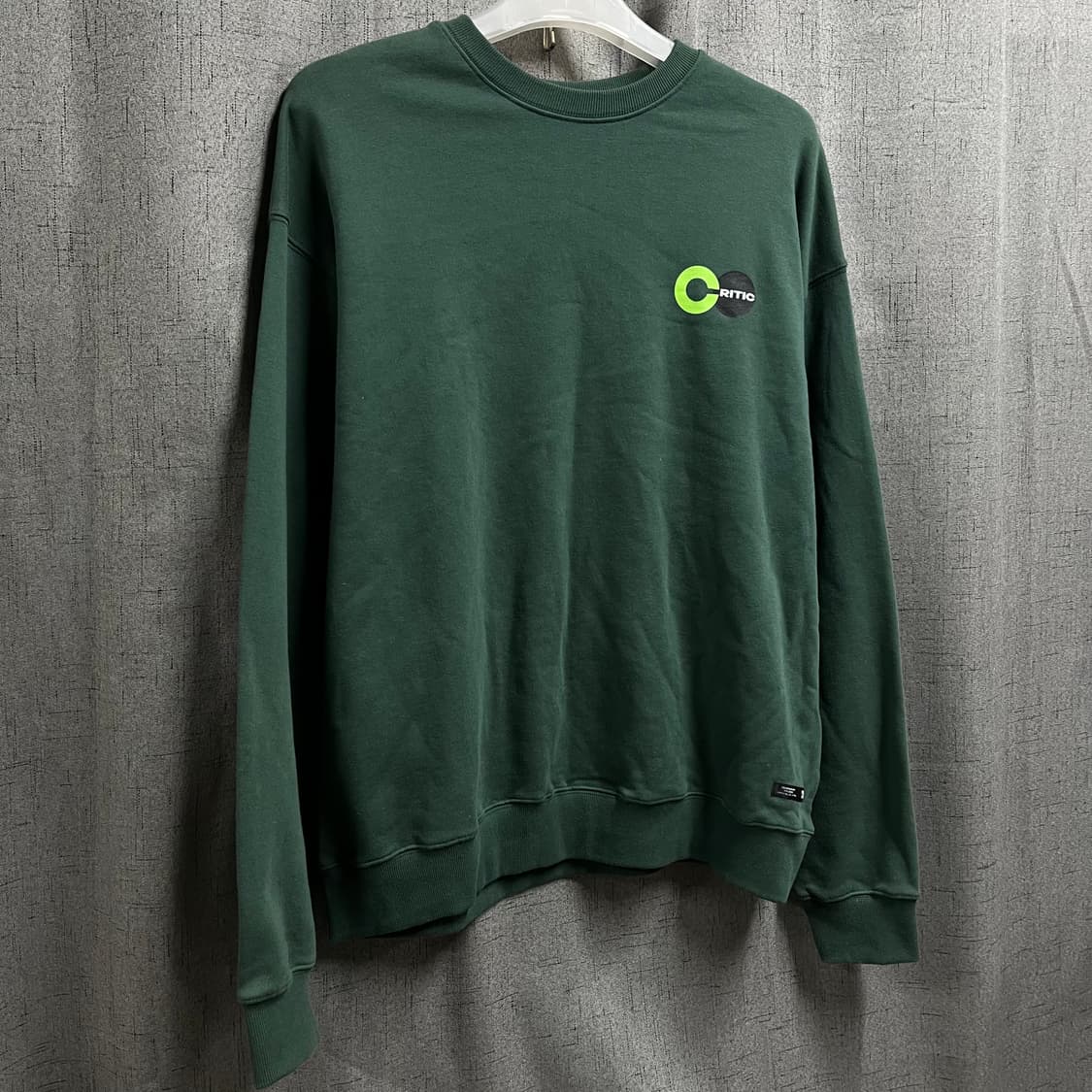 크리틱 CRITIC 딥그린 그래픽 긴팔 맨투맨 L 오버핏 상품이미지3
