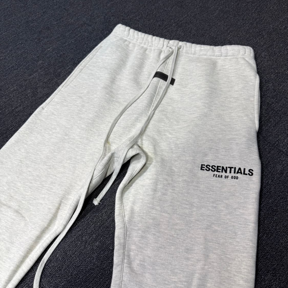 피어오브갓 에센셜 기모 트레이닝 팬츠 상품이미지4