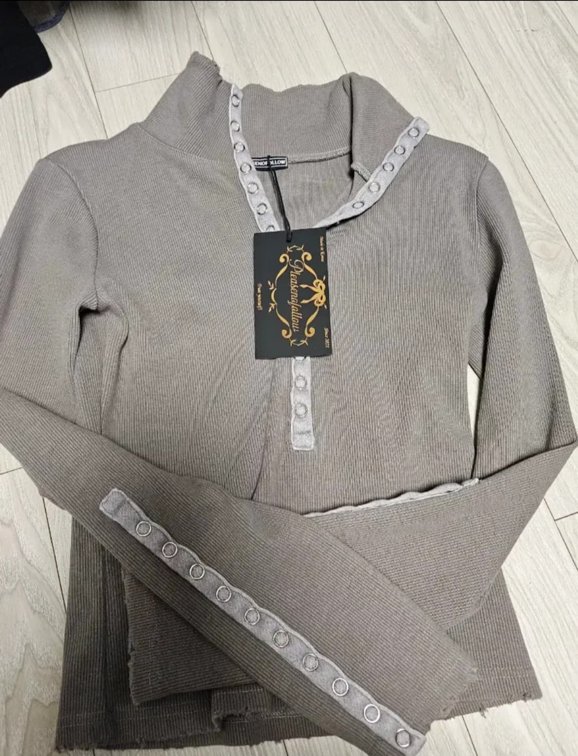 플리즈노팔로우 플노팔 벨라 하이넥 상품이미지1