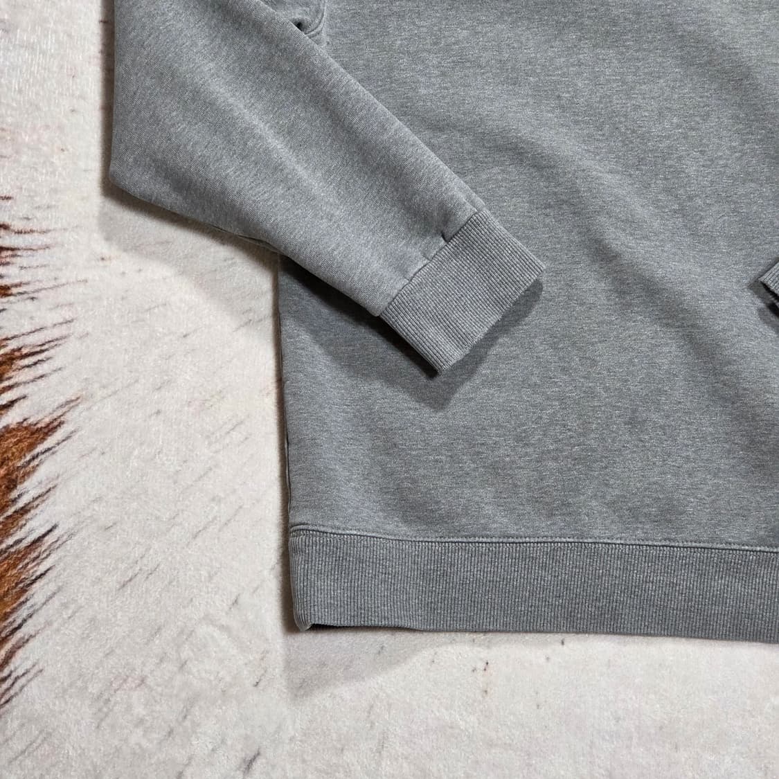 쓰리큐알 그레이 맨투맨 상품이미지6