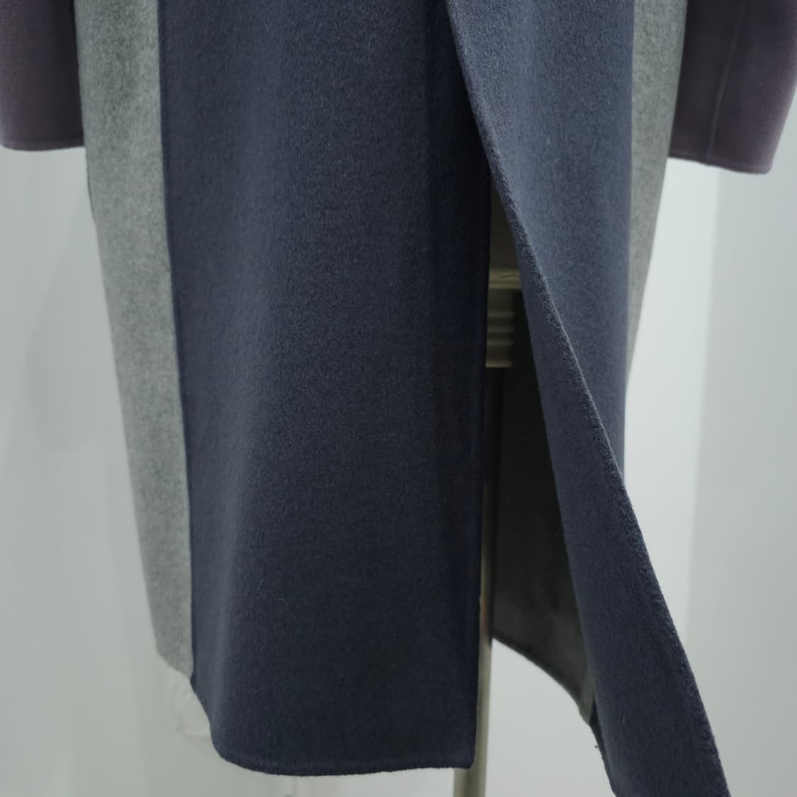 울 그레이 삼색컬러 배색 오버핏 롱코트 상품이미지9