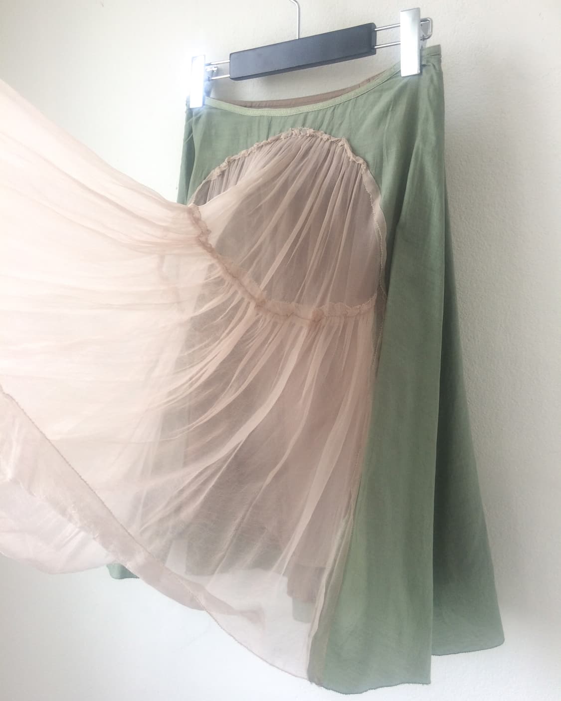 Back frill point midi skirt 상품이미지4