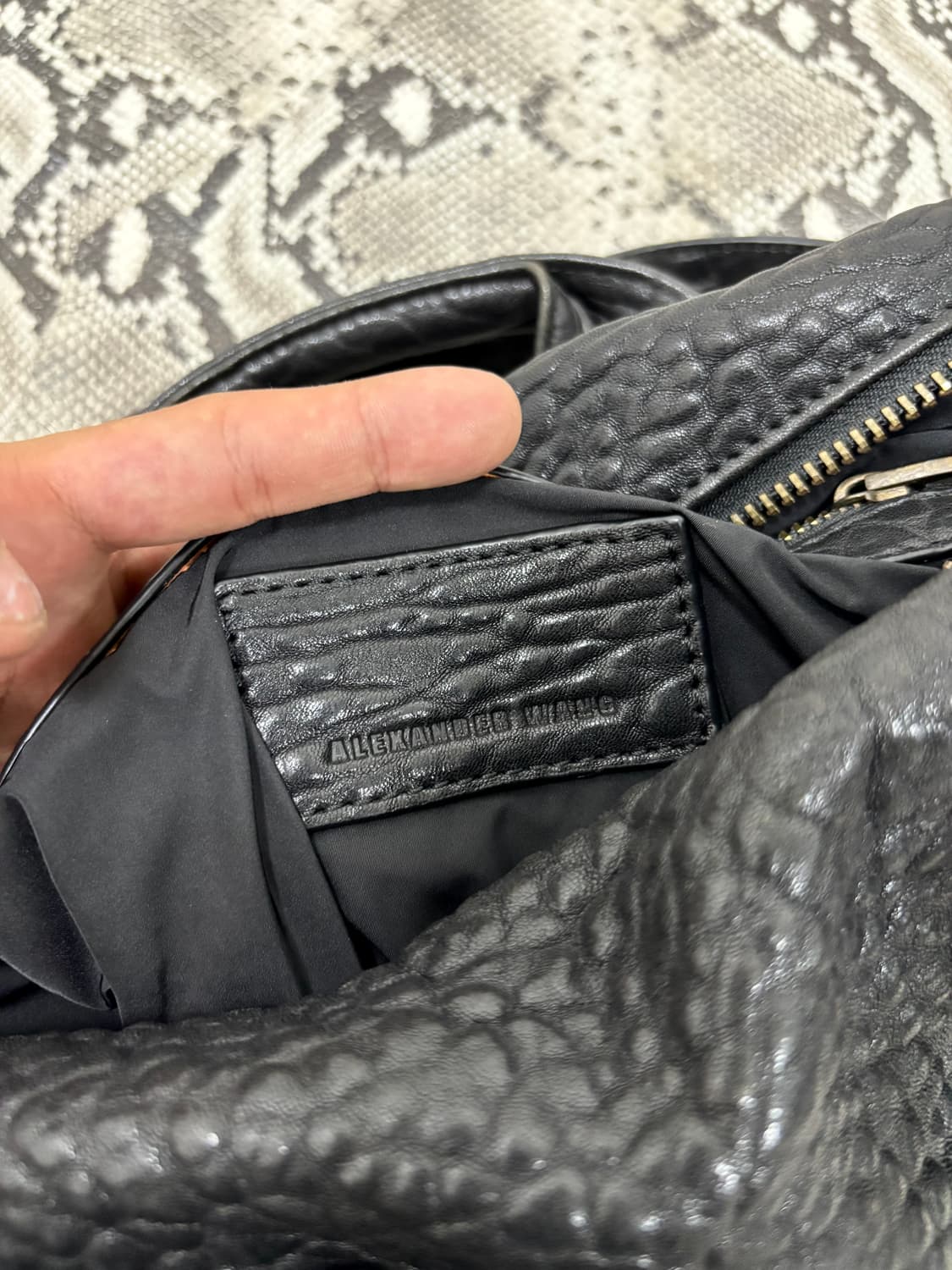 “Alexander Wang” 블랙 로키 스터드 가방(인스타릴스참고 상품이미지7