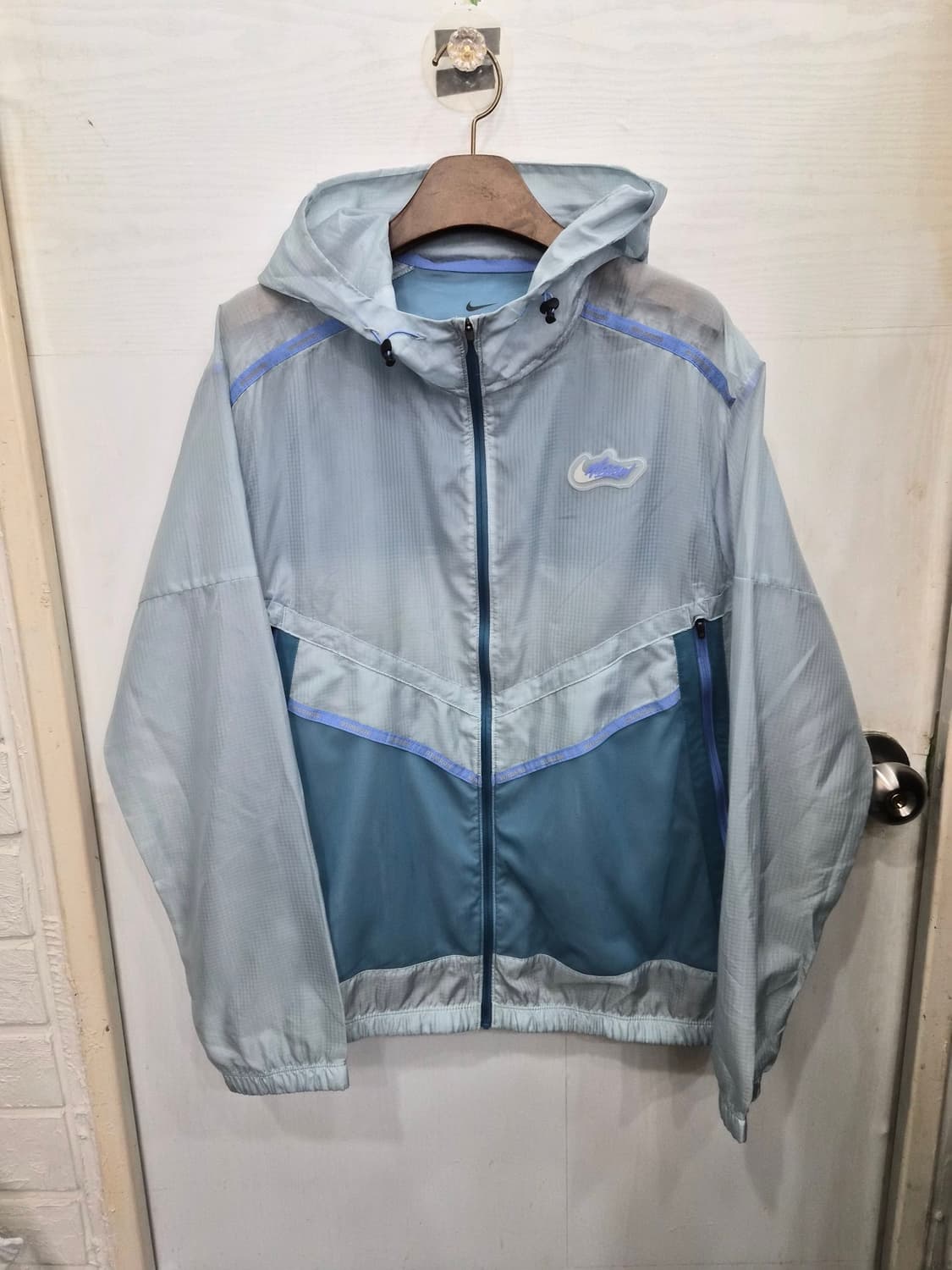 XL,105 )) NIKE 나이키 바람막이 점퍼 ! 색상 예뻐요~ㅎㅎ 상품이미지2