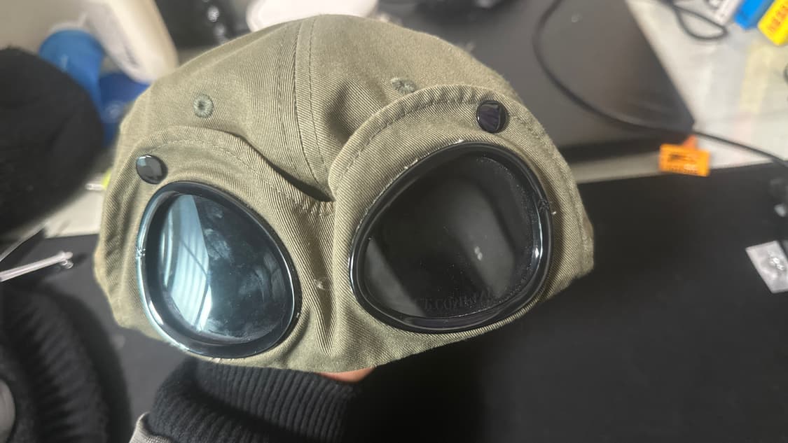 Cp컴퍼니 고글 볼캡 카키색 상품이미지2