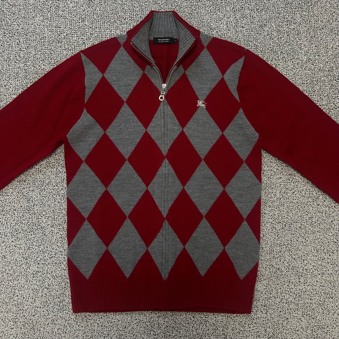 Burberry Black Label Argyle Zip Knit. 상품이미지4