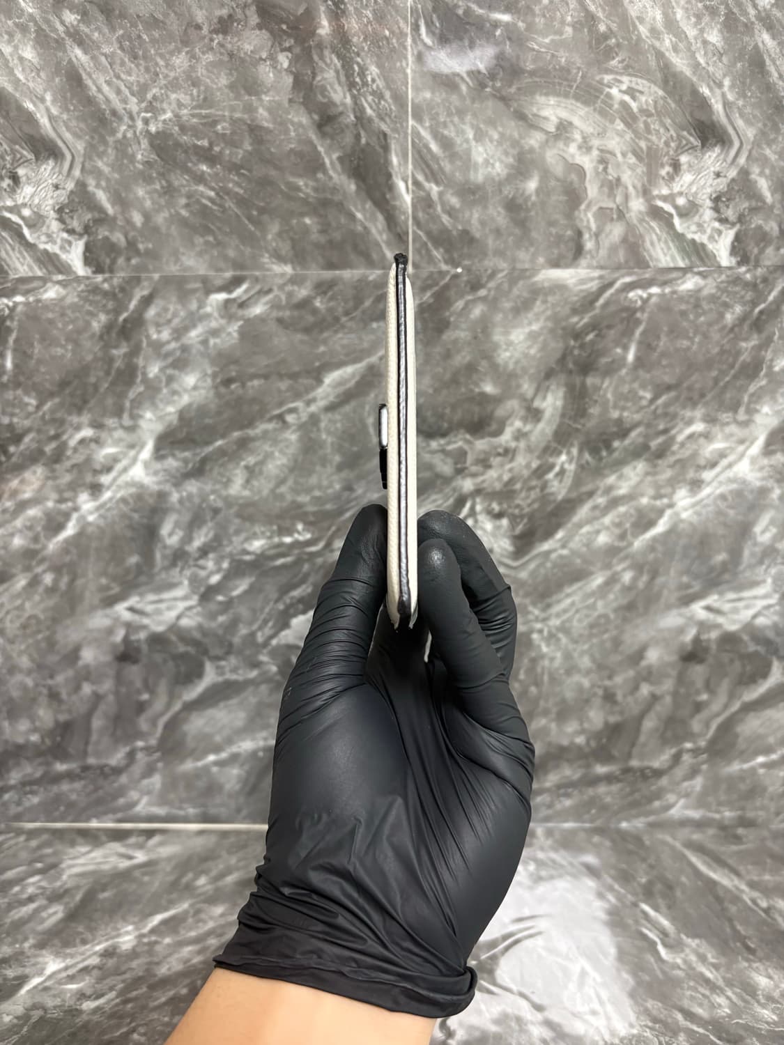 입생로랑 레더 블랙로고 카드지갑 상품이미지6