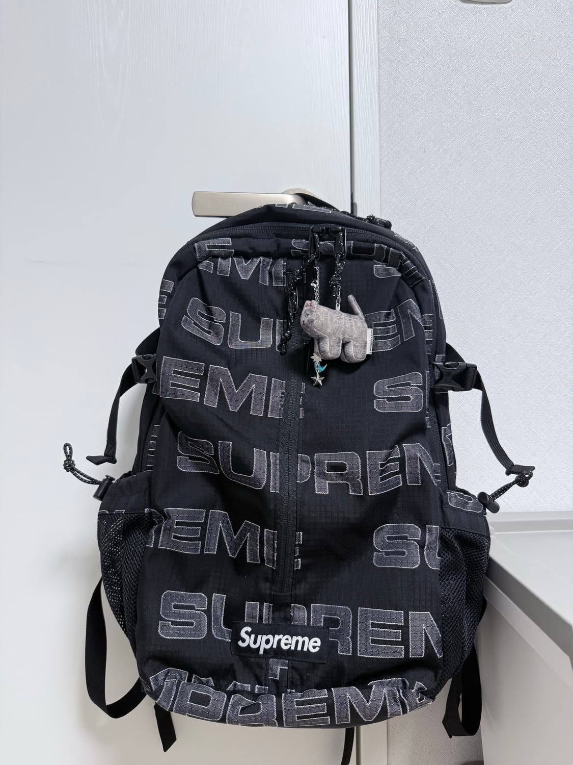 슈프림 21fw 백팩 상품이미지1