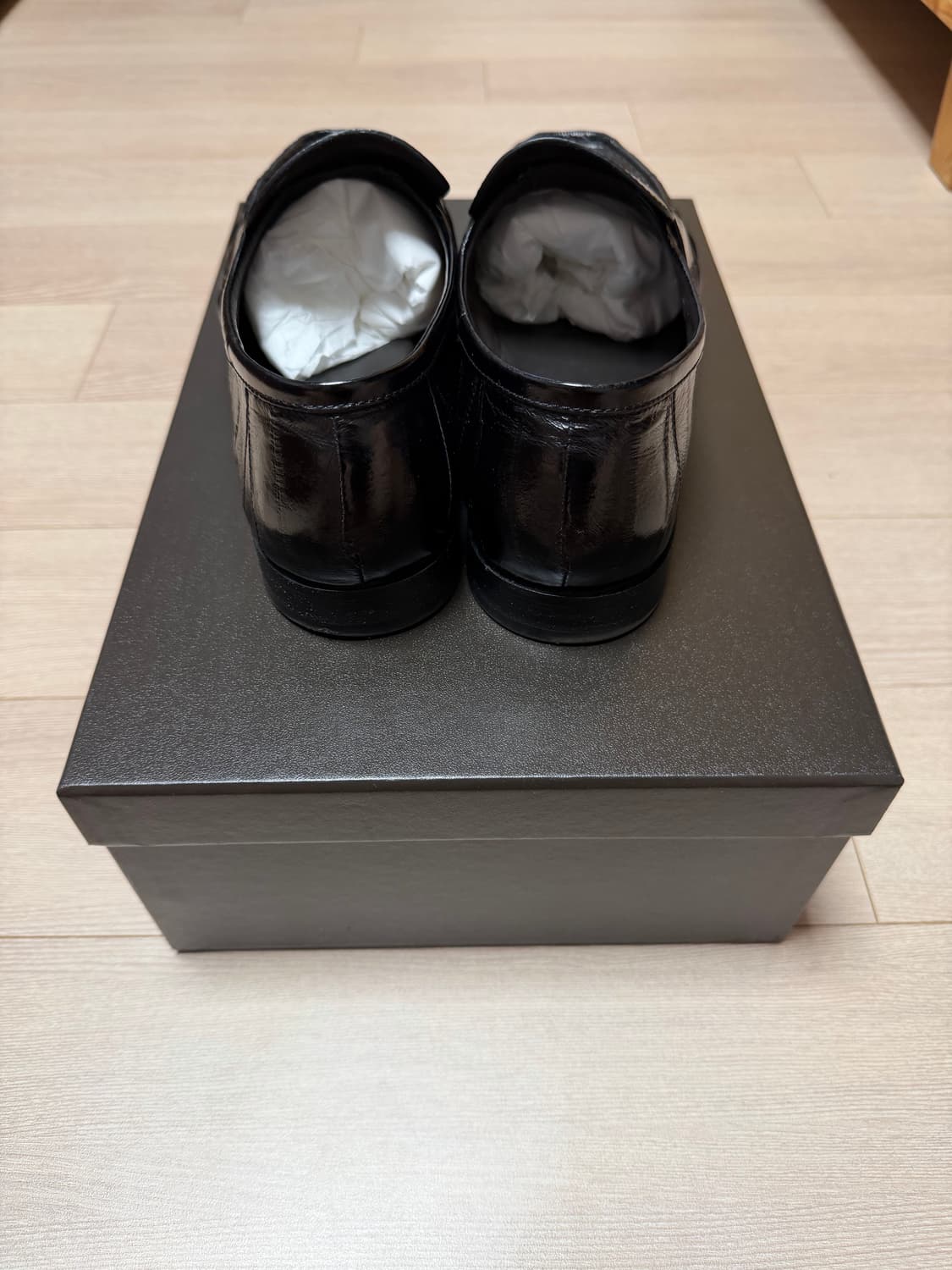 [43]더로우 SOFT LOAFER EEL SKIN 상품이미지4