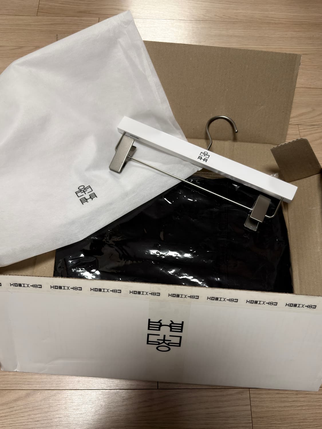 [2] 폴리테루 1011 고시마 팬츠 리벳 플라워 딥차콜 상품이미지2