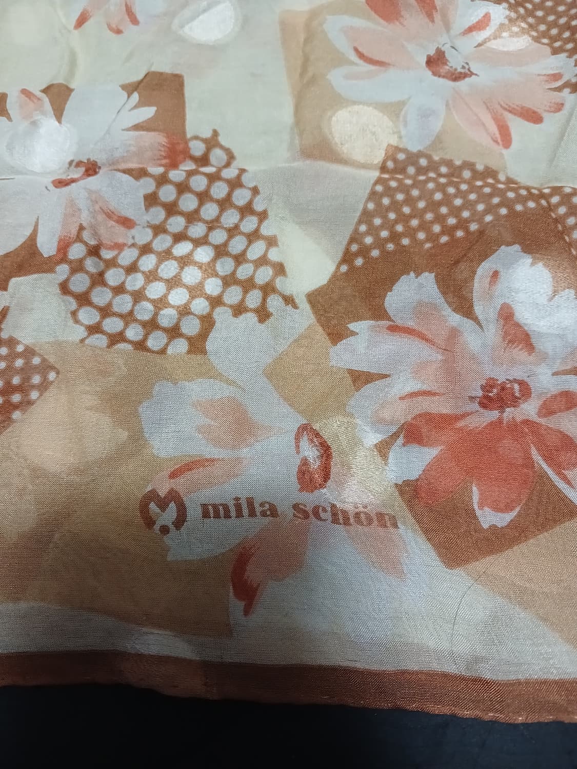 밀라숀 플라워 실크스카프 상품이미지2