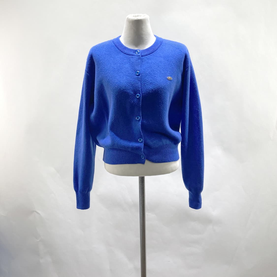 어베인 여성 라운드 니트가디건 블루 55-66  상품이미지1