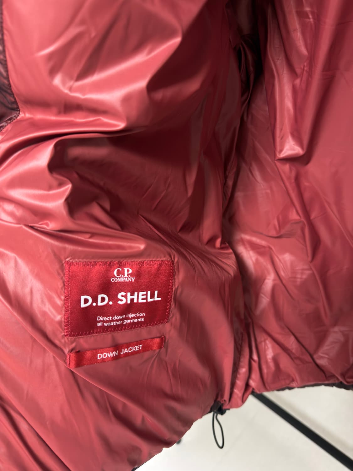 [XXL(54size)] CP컴퍼니 디디쉘 DD쉘 논 후드 패딩 버건디 상품이미지4
