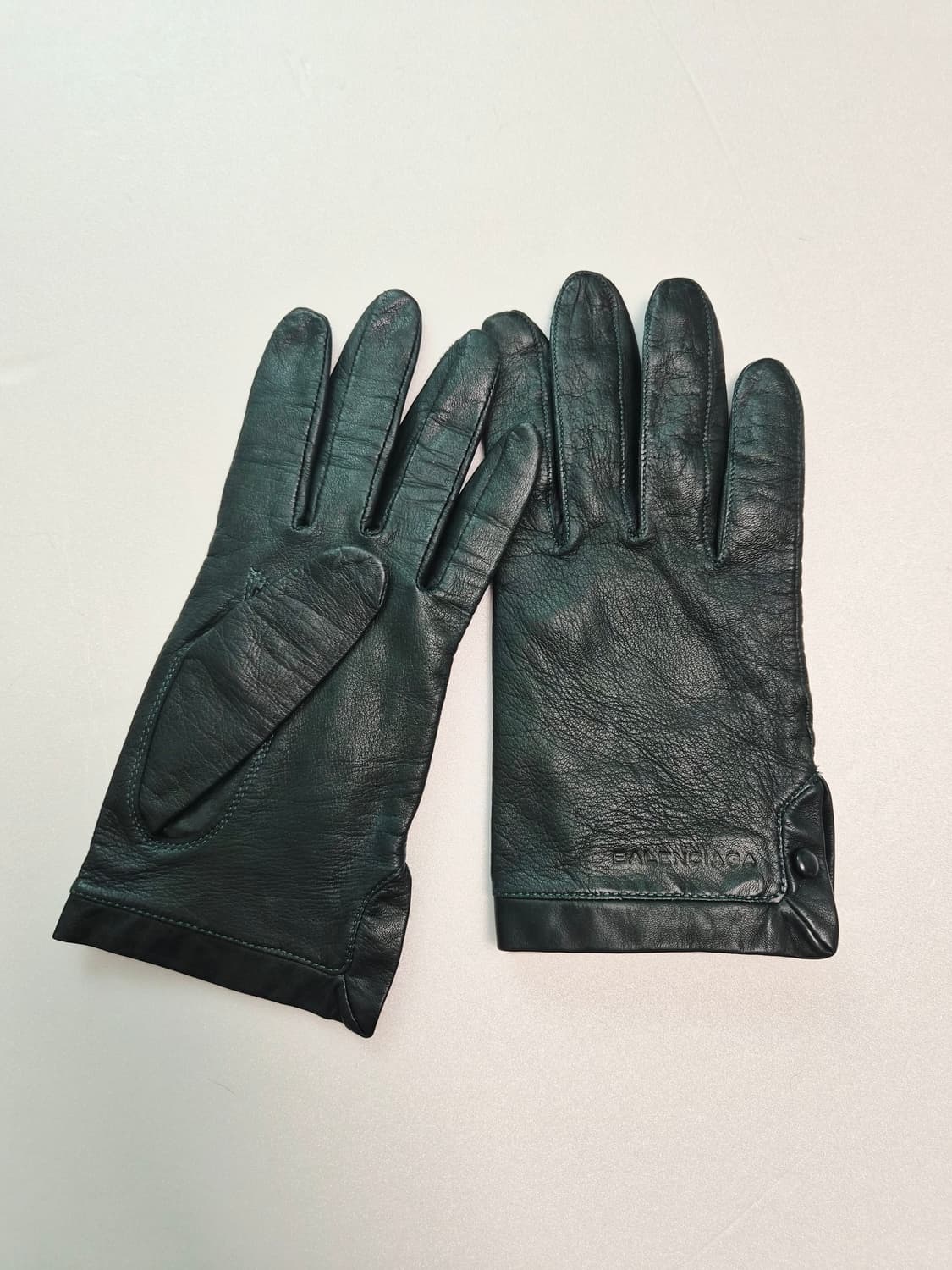 발렌시아가 다크그린 램스킨 여성 장갑 상품이미지5
