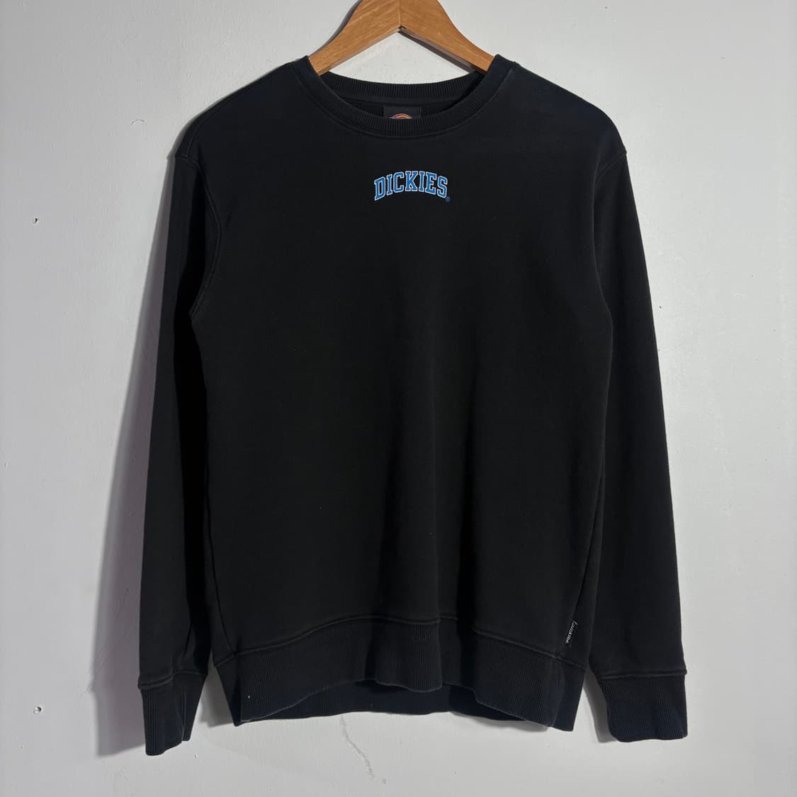 디키즈 블랙 로고 맨투맨 (무료배송) 상품이미지1