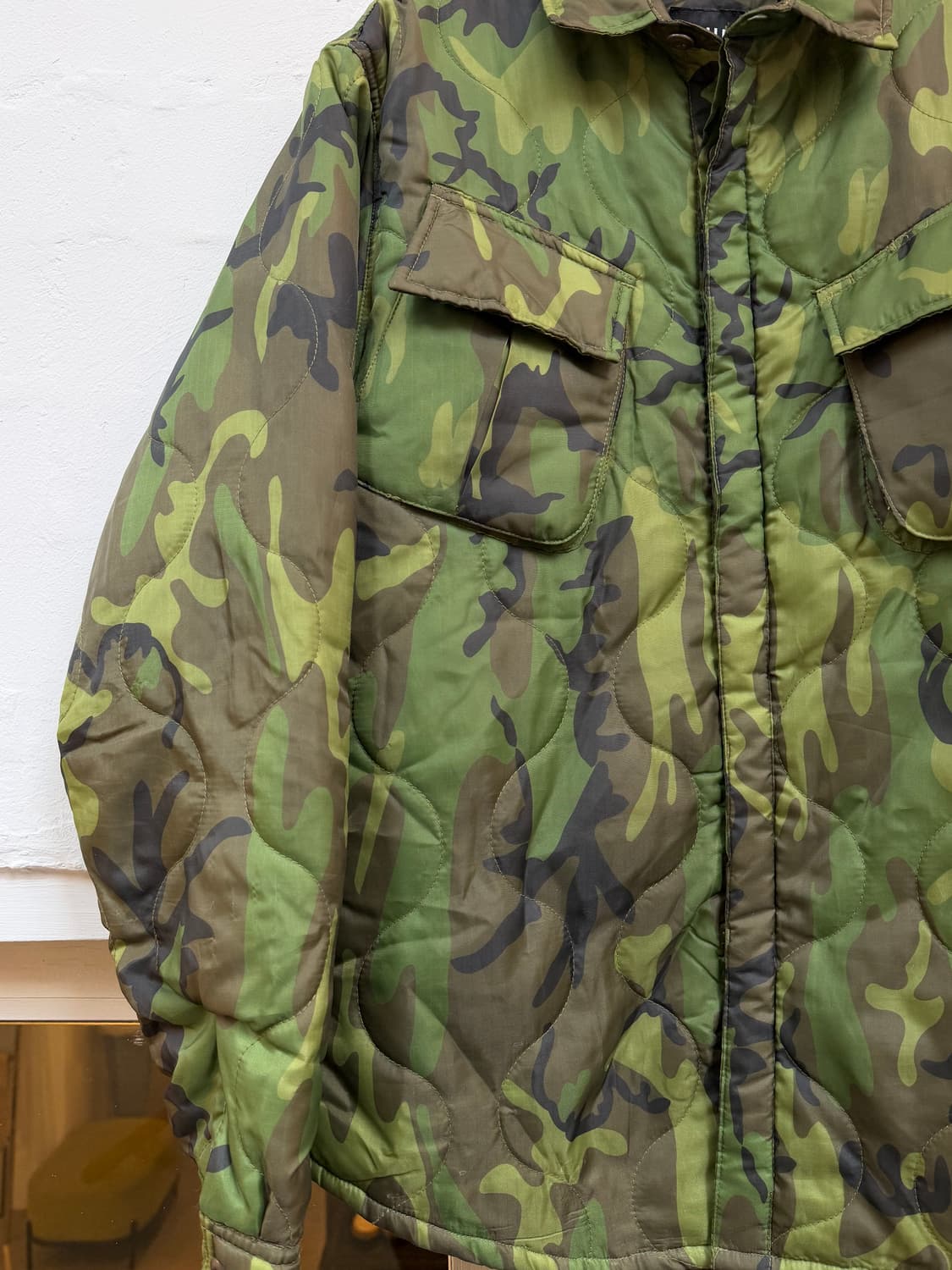 HUF 허프 카모플라쥬 퀼팅 자켓 L 상품이미지2