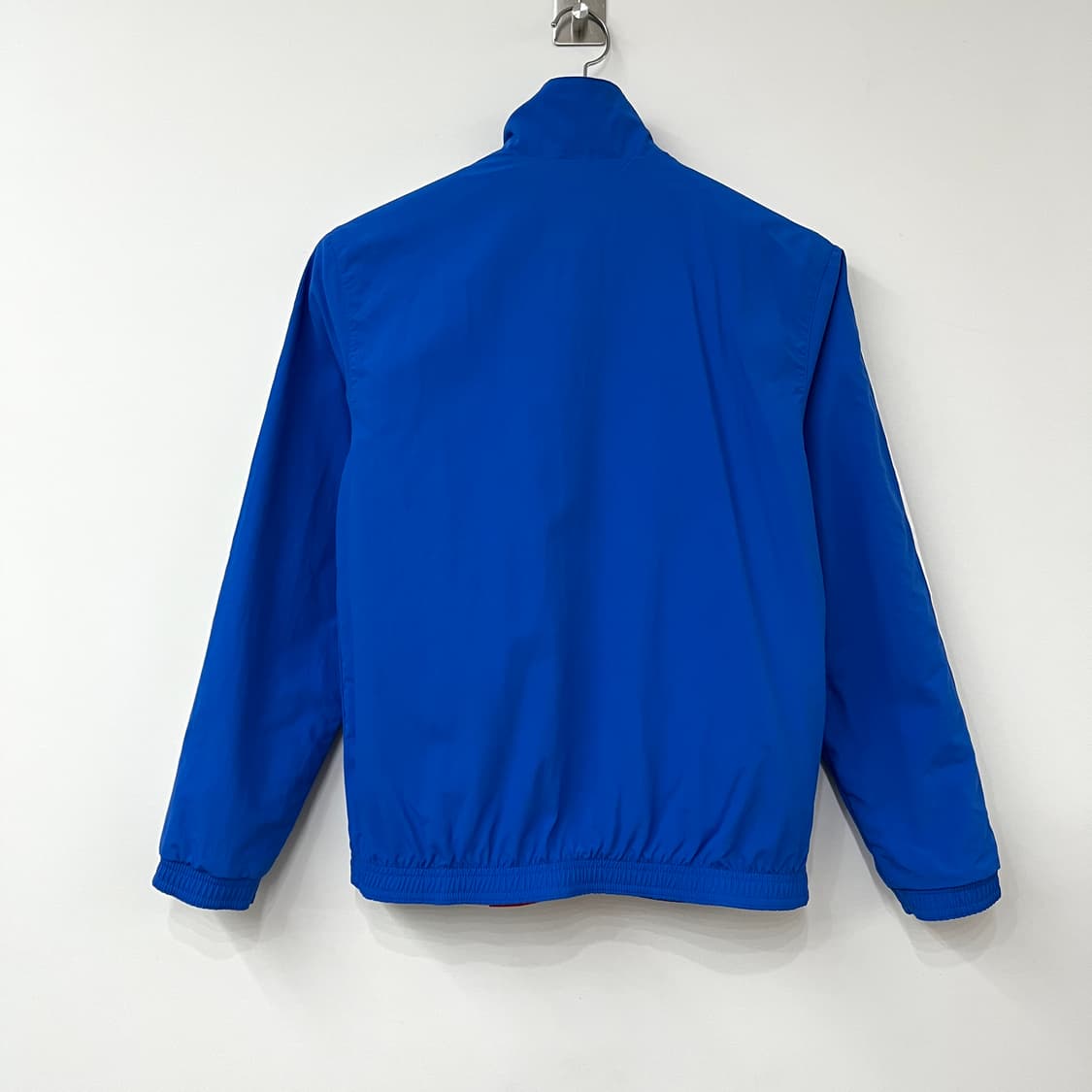 아디다스 22-23 바이에른 뮌헨 앤섬 리버시블 자켓 상품이미지4