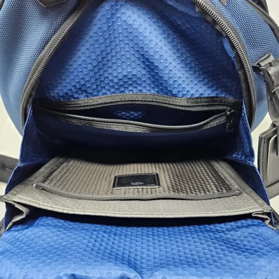 투미 알파 브라보 백팩 네이비 가방 상품이미지4