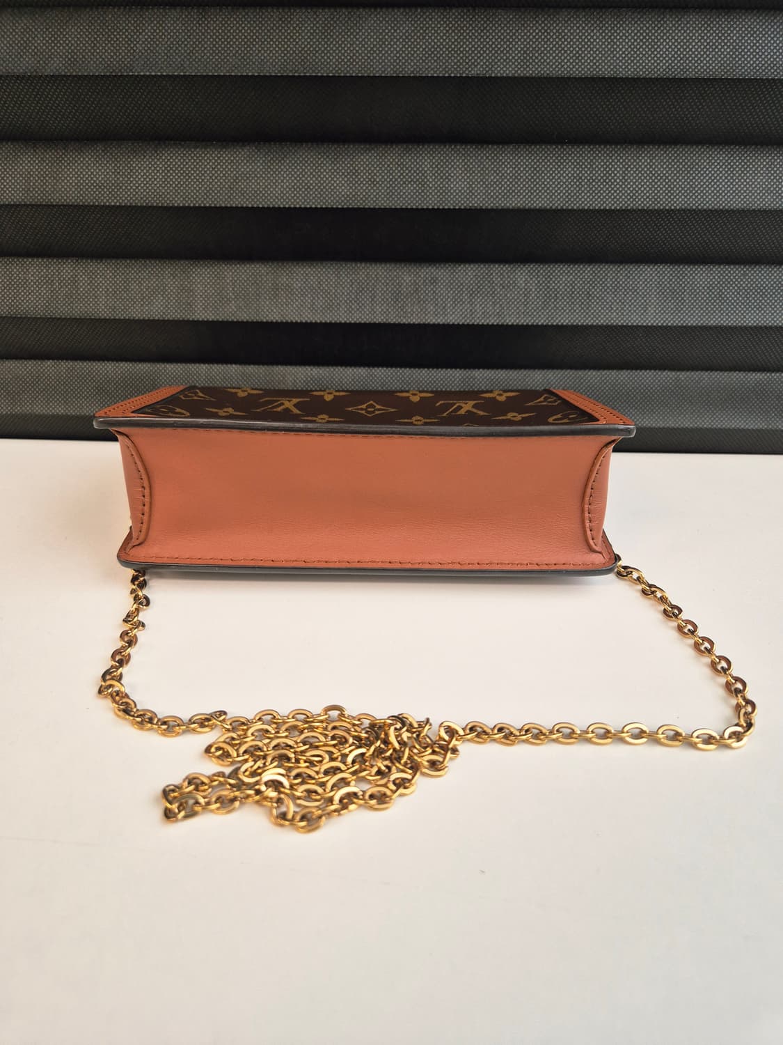 루이비통 돌핀 체인 월릿 (풀구성) 상태최상 상품이미지5