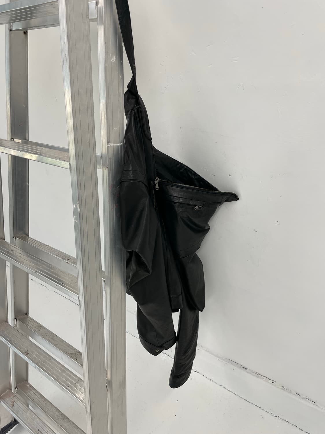 Derg 넥 스트랩 디테일 레더자켓 라이더자켓 상품이미지1