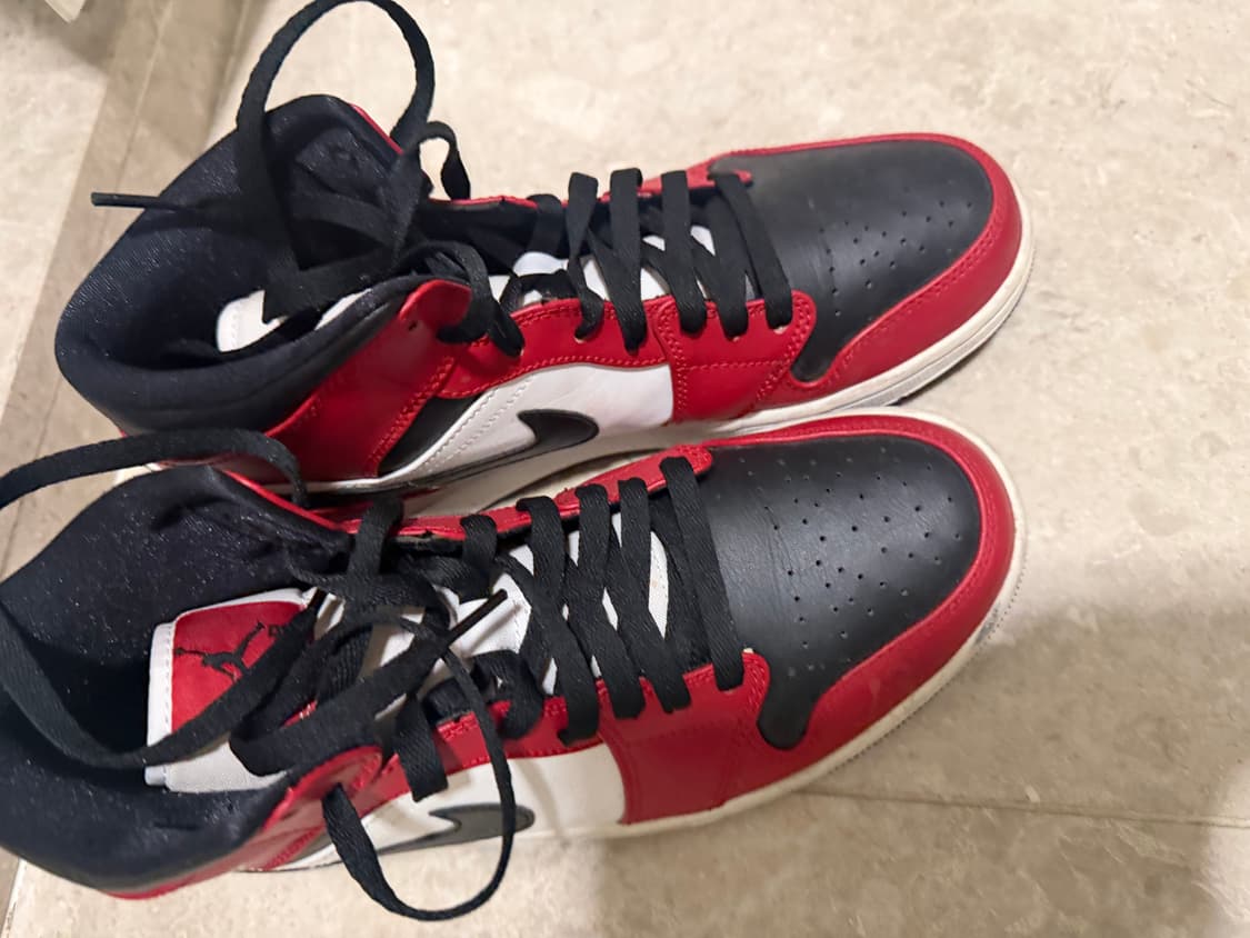 조던 1 미드 시카고 블랙토 상품이미지2