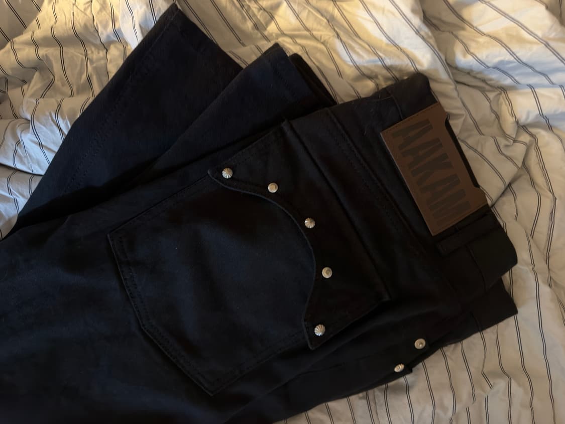 Aakam 아캄 스터드 블랙진 상품이미지1