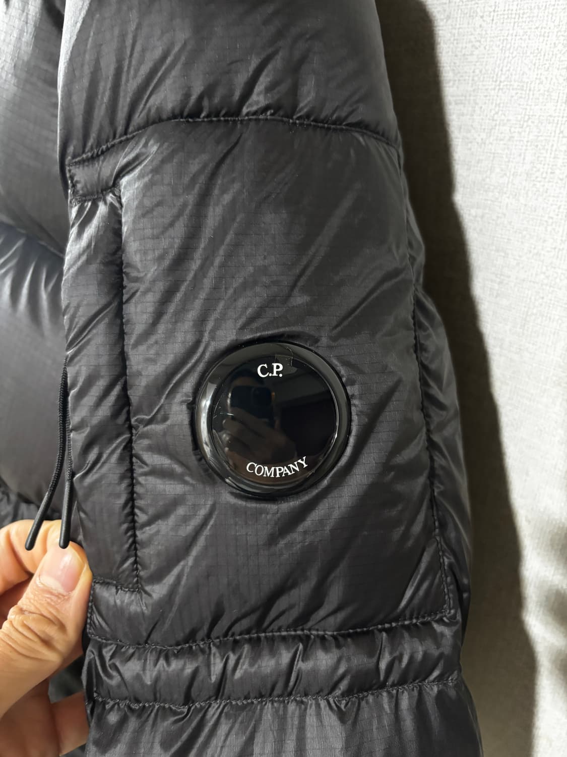 CP 컴퍼니 디디쉘 후드 패딩 블랙 L  상품이미지2