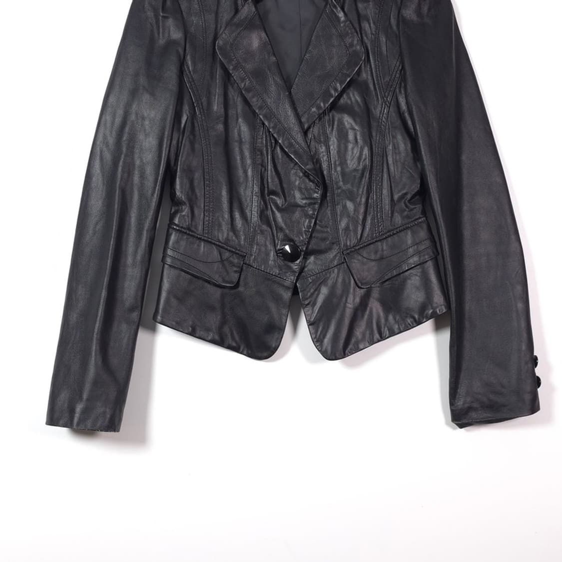 나프나프 셔링 디테일 슬림핏 리얼 양가죽 자켓 상품이미지4