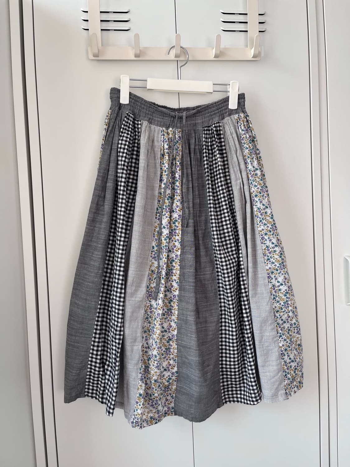 Shuca 슈카 잔꽃 체크 패치 롱스커트 상품이미지6