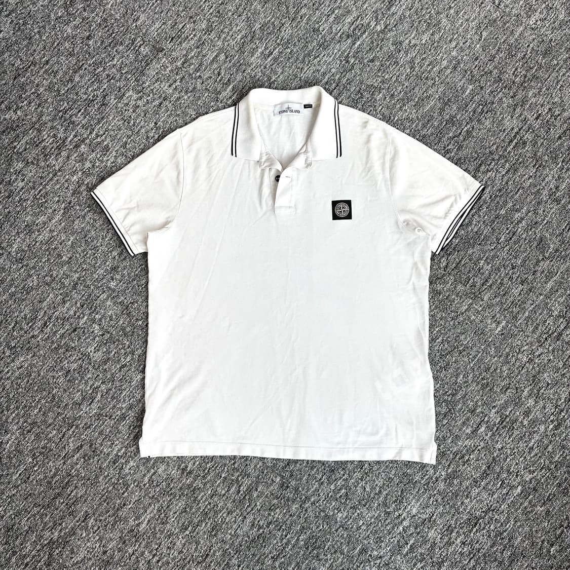스톤아일랜드 화이트 반팔 pk L (정품) 상품이미지1
