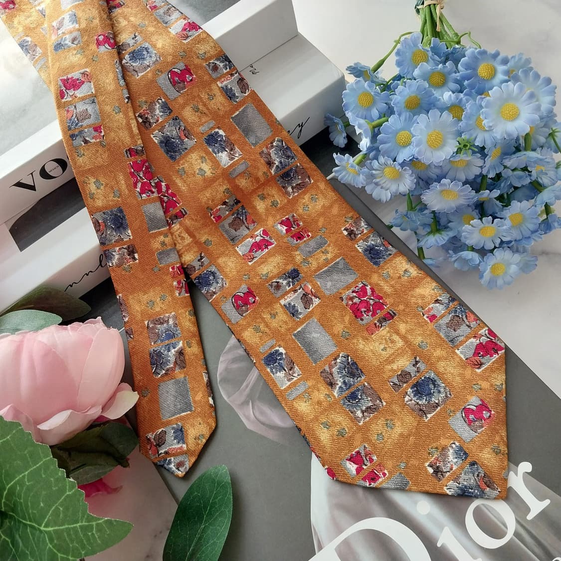 디올 실크 브라운 아트 패턴 넥타이 10.2cm A+등급 K1444
 상품이미지2