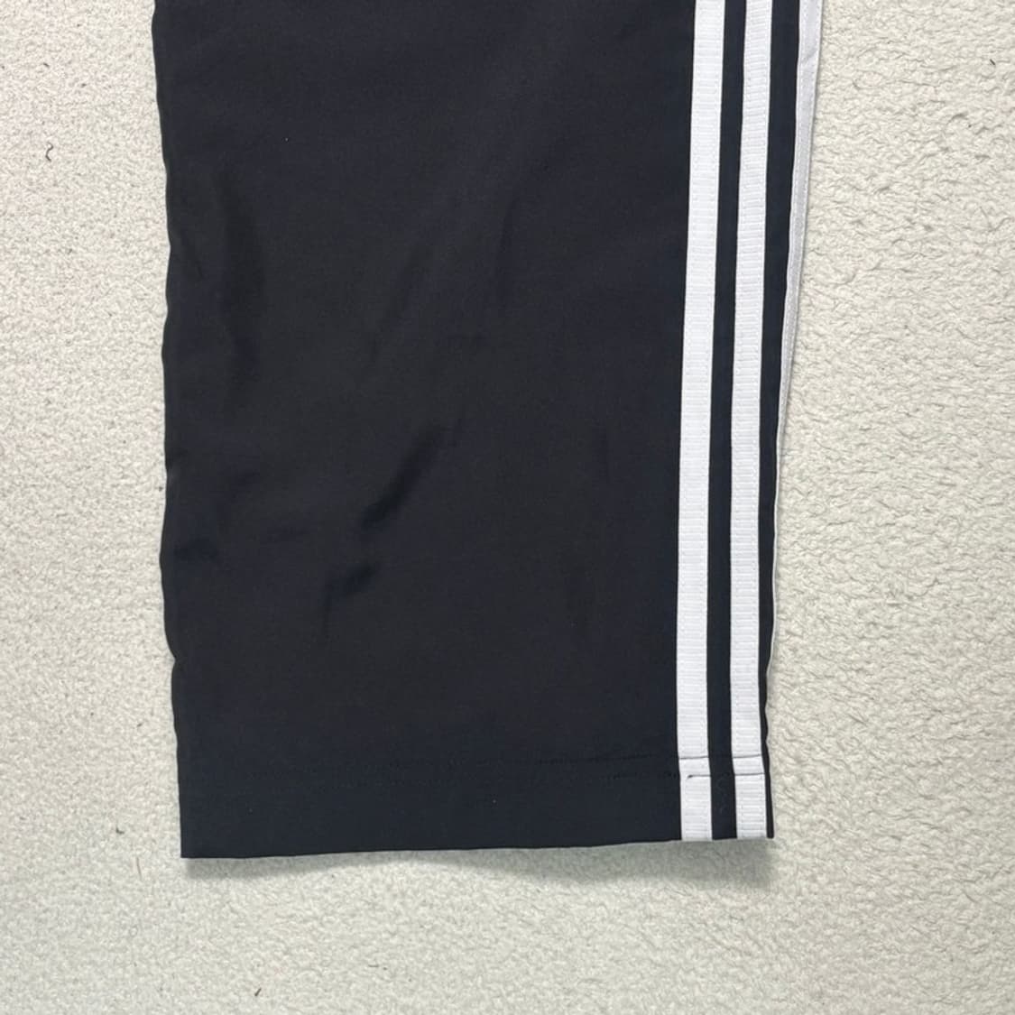 ADIDAS 와이드 트랙팬츠 블랙 100 상품이미지3