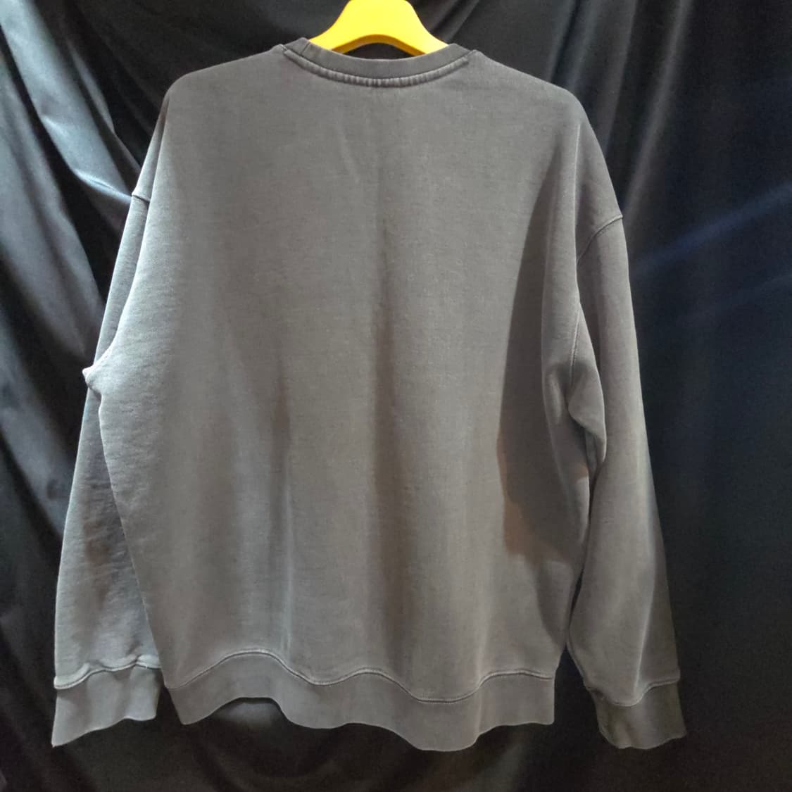 소버먼트 피그먼트맨투맨 상품이미지2