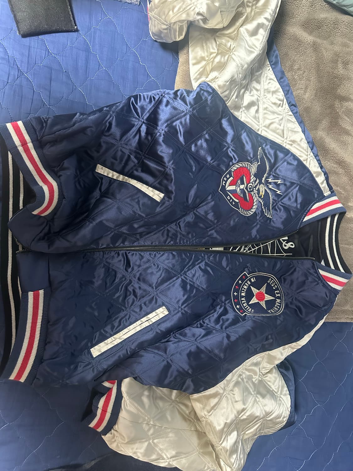 (새제품) 데우스엑스마키나 리버시블 스카잔xl 상품이미지1