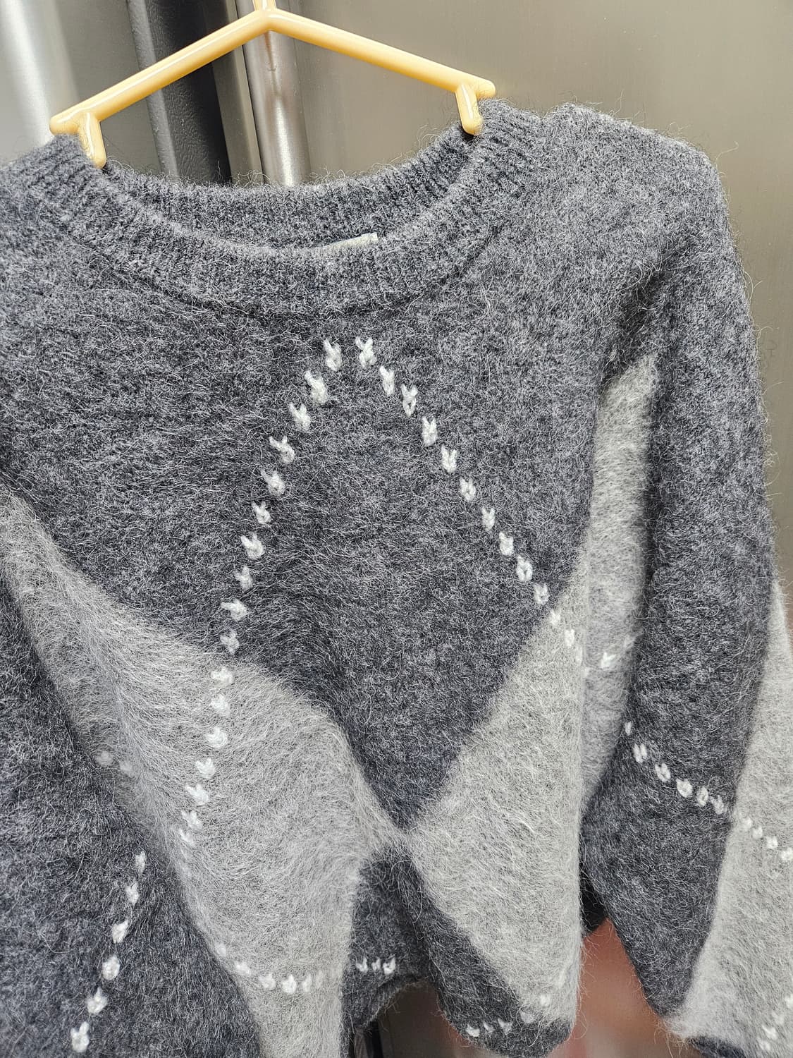 캐시미어 라쿤 아가일 니트 상품이미지5