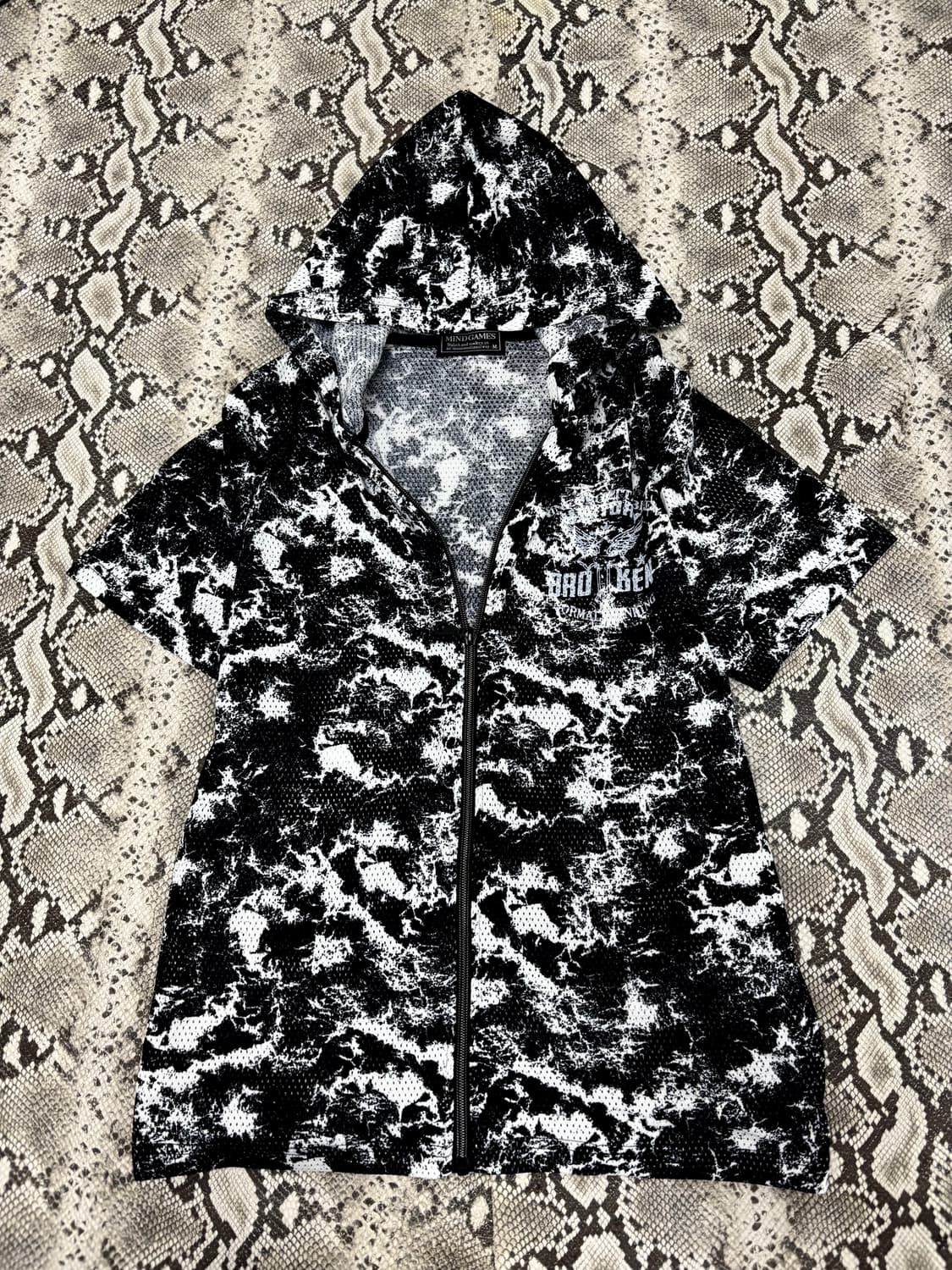 “Vintage” Cross Print Punk 1/2 Hooded Zi 상품이미지3