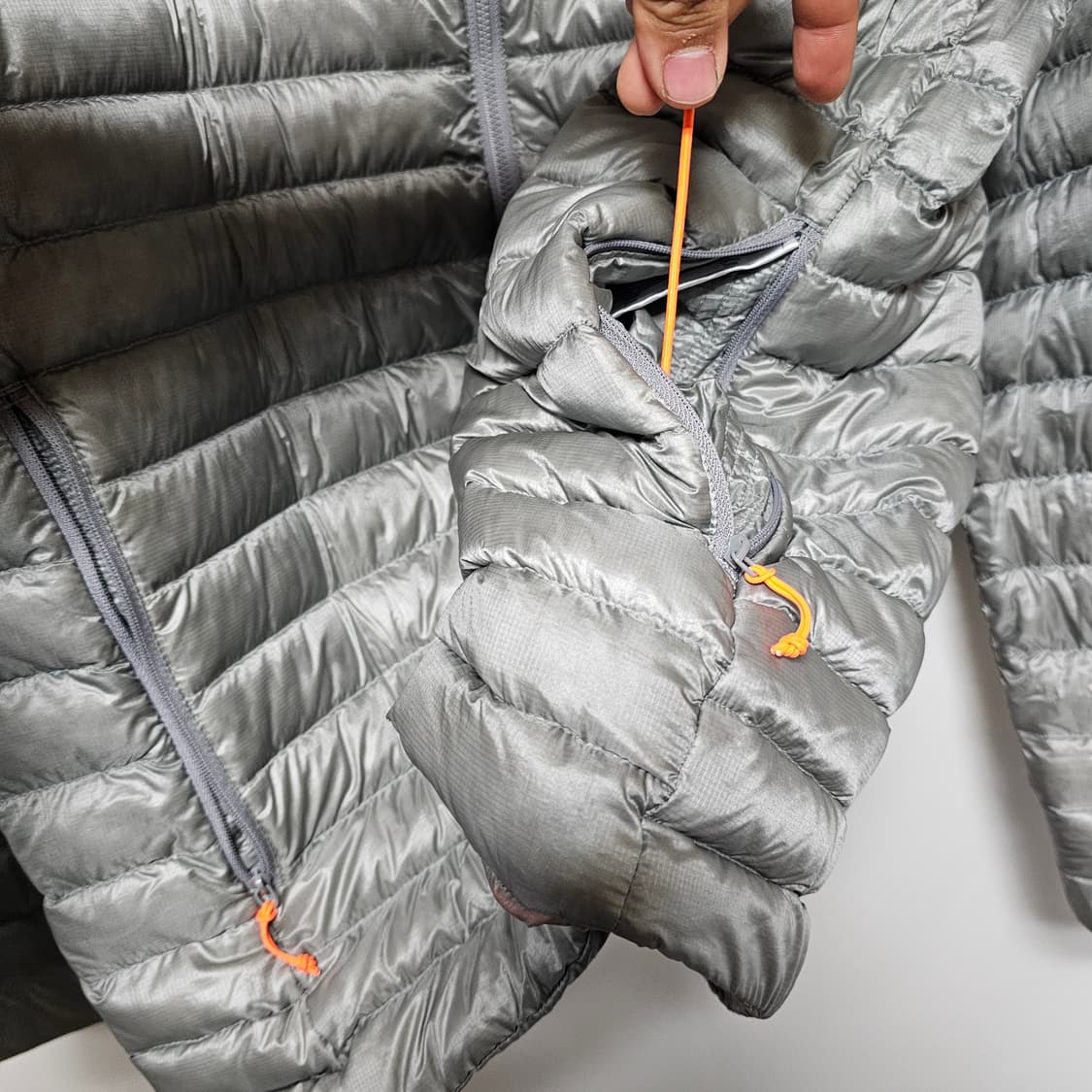 노스페이스 실버 그레이 800필 경량패딩 구스다운 L사이즈 상품이미지5