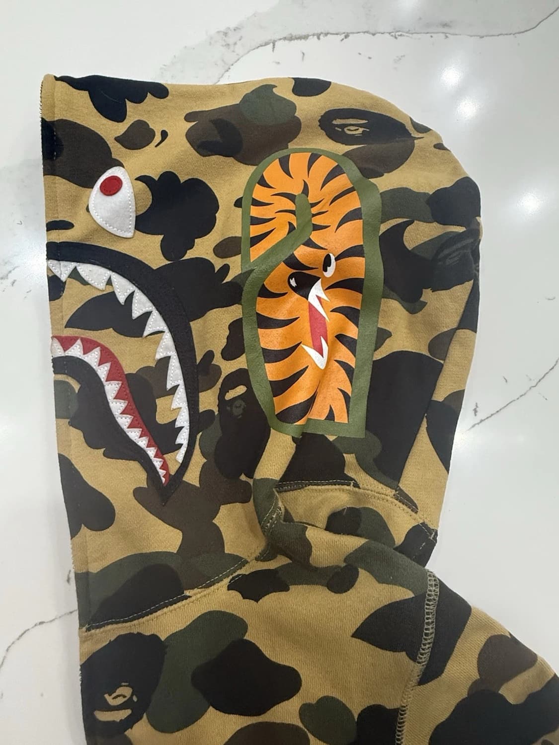 베이프 1st 카모 샤크 후드집업 S 상품이미지2