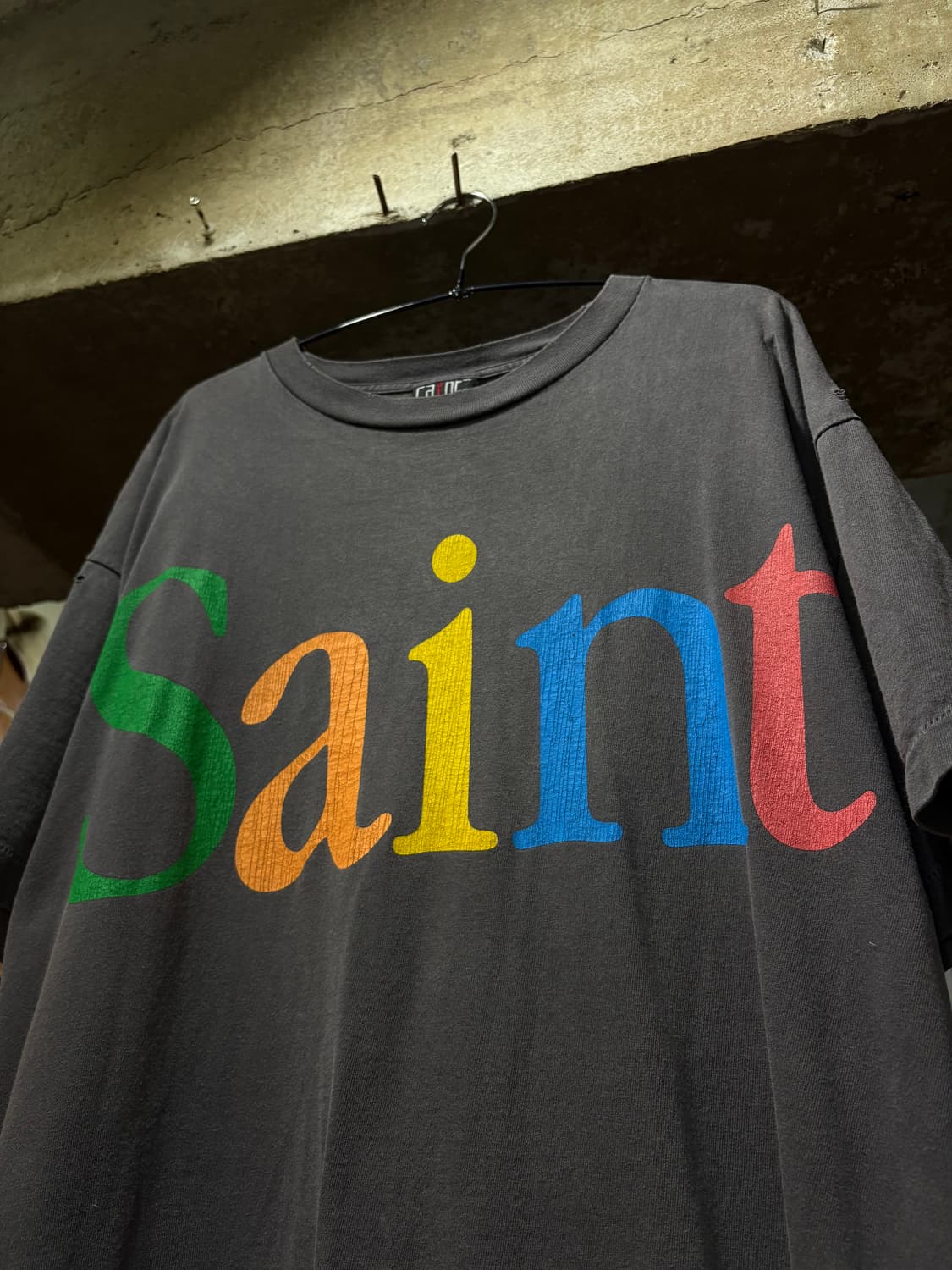 Saint Mxxxxxx 세인트 미카엘 컬러풀 애플 티셔츠  상품이미지1