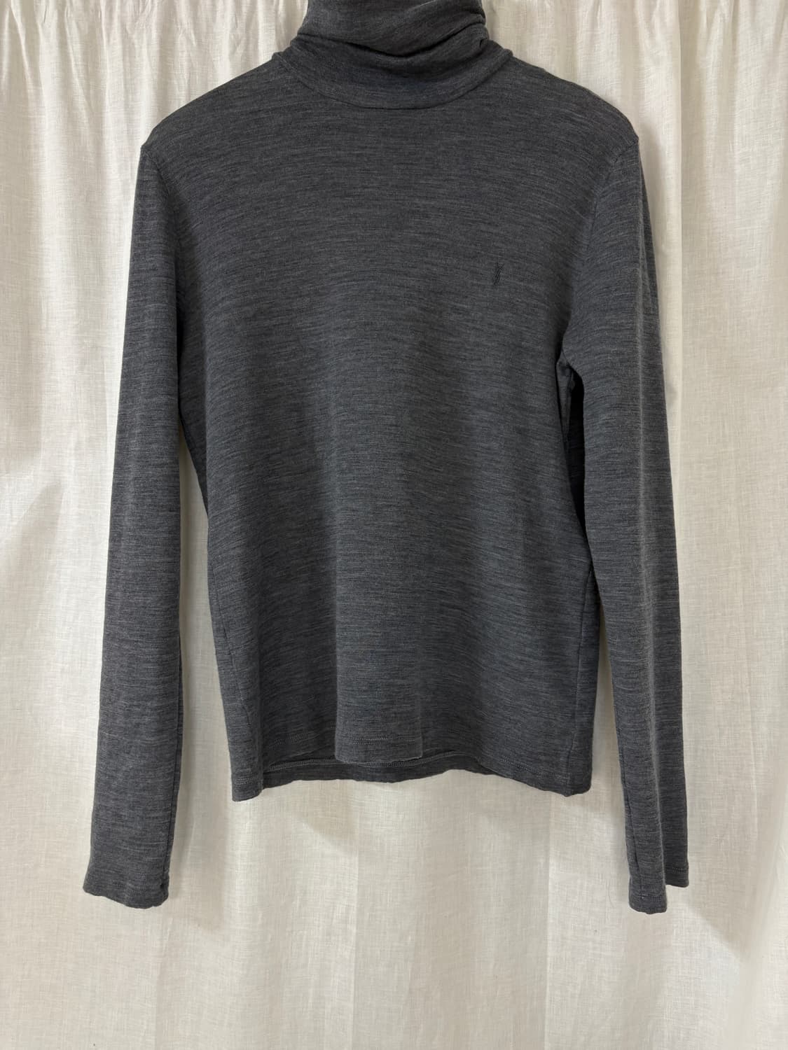 [L] 생로랑 롤넥 탑 상품이미지1