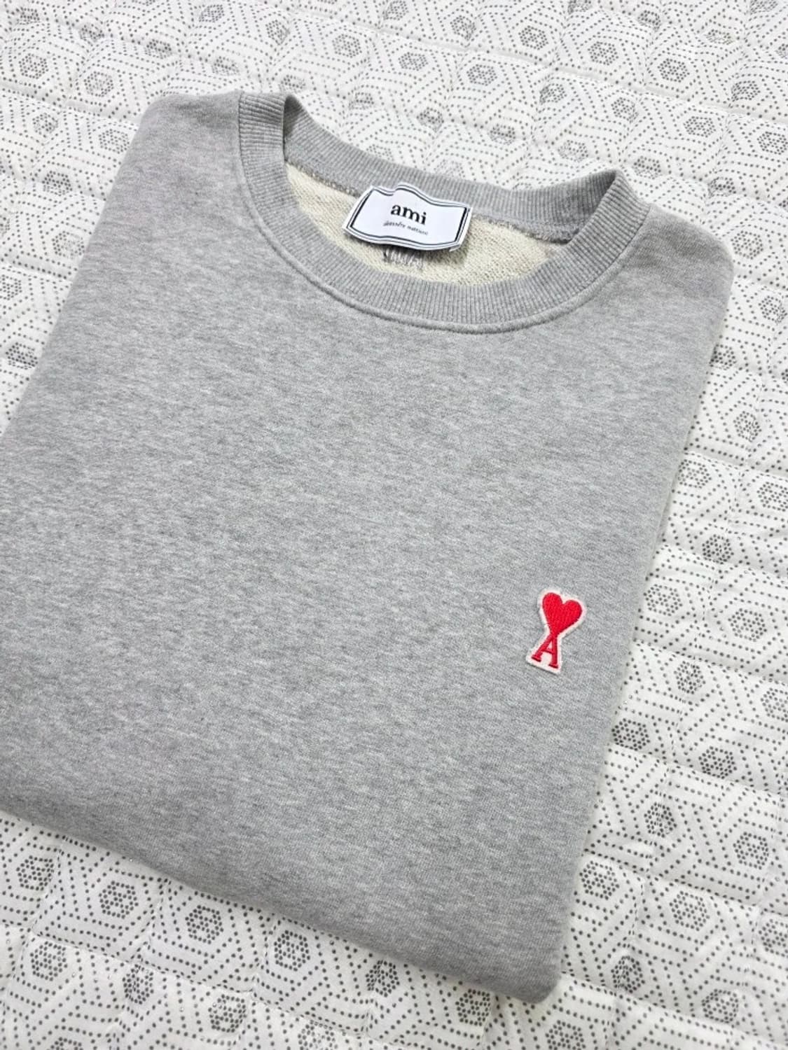 AMI 아미 스몰 하트 로고 맨투맨 상품이미지2