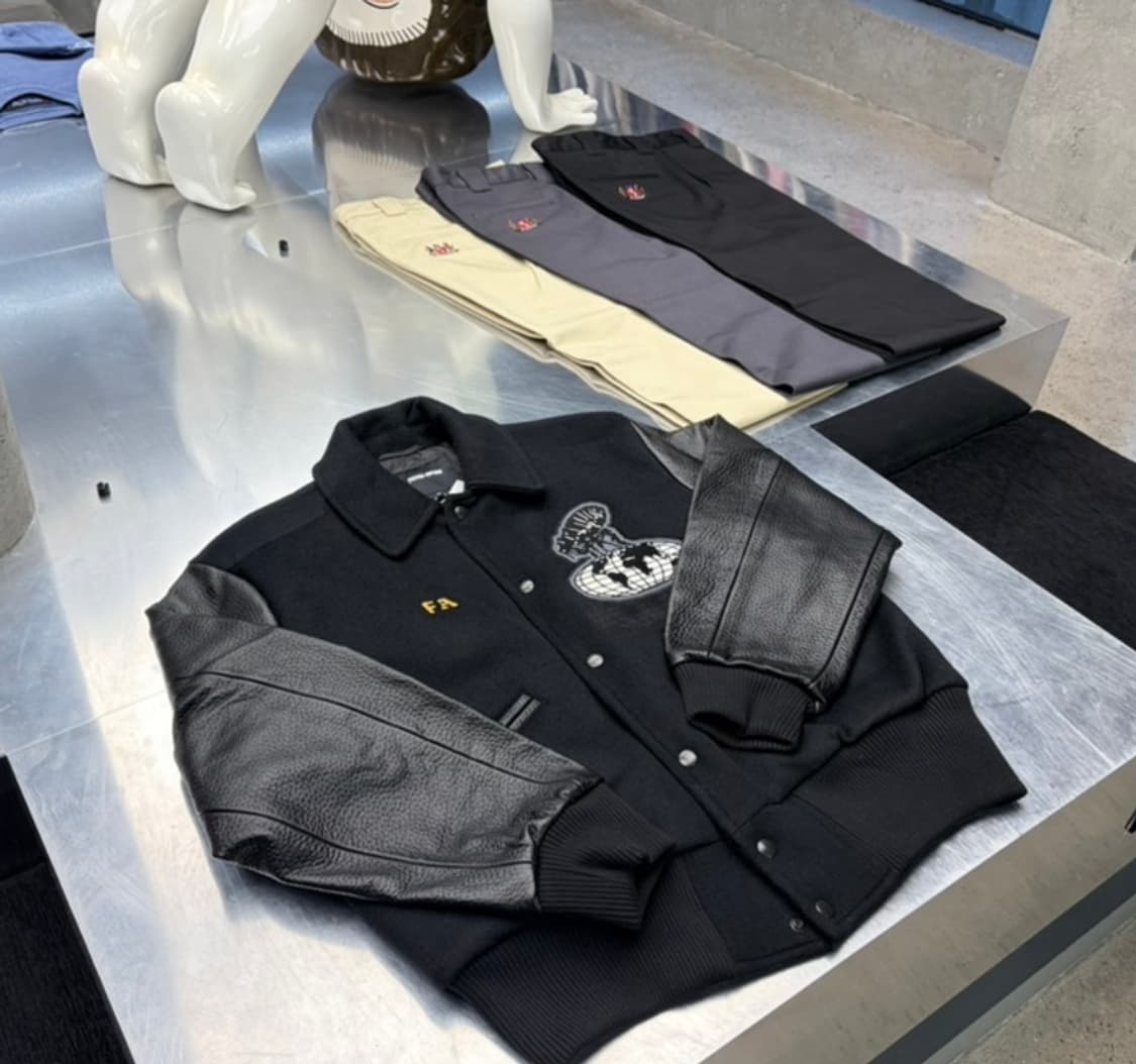 퍼킹어썸 래터맨 바시티 자켓 상품이미지1