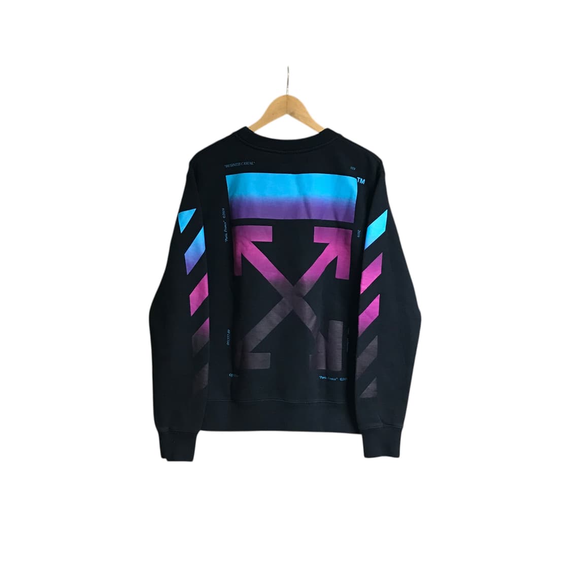 오프화이트 그라데이션 스웻셔츠 상품이미지1