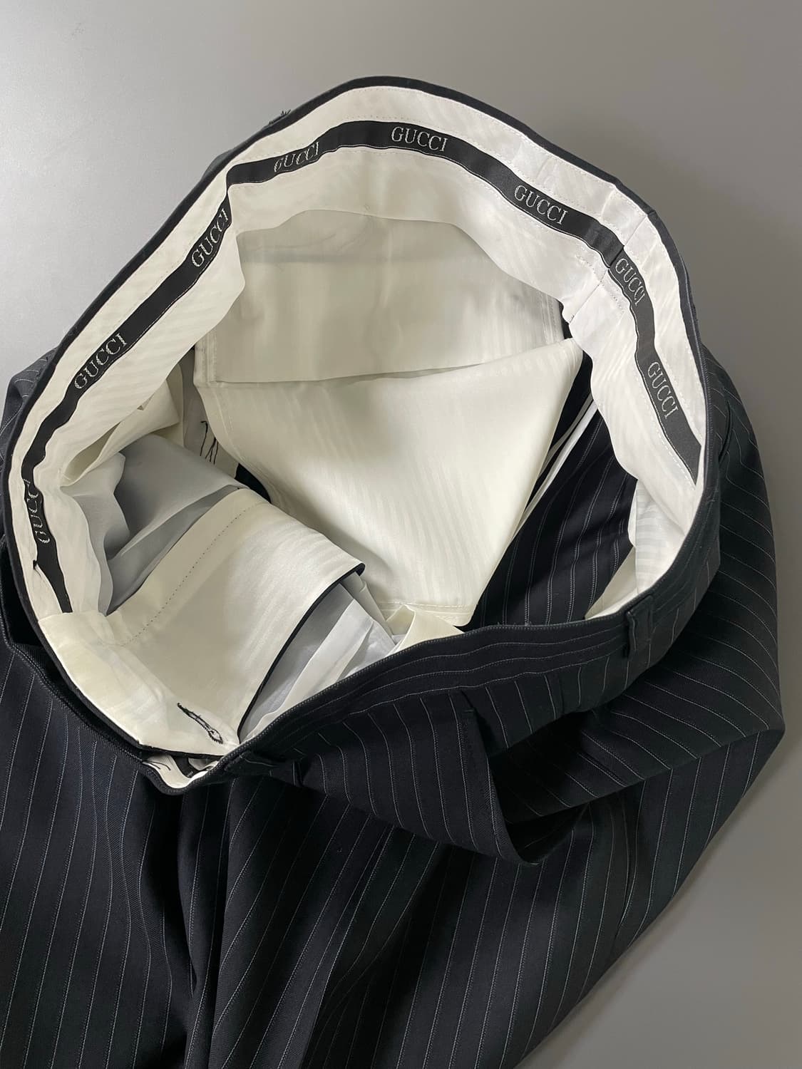 [48] GUCCI 구찌 스트라이프 투버튼 수트 정장 셋업 상품이미지10