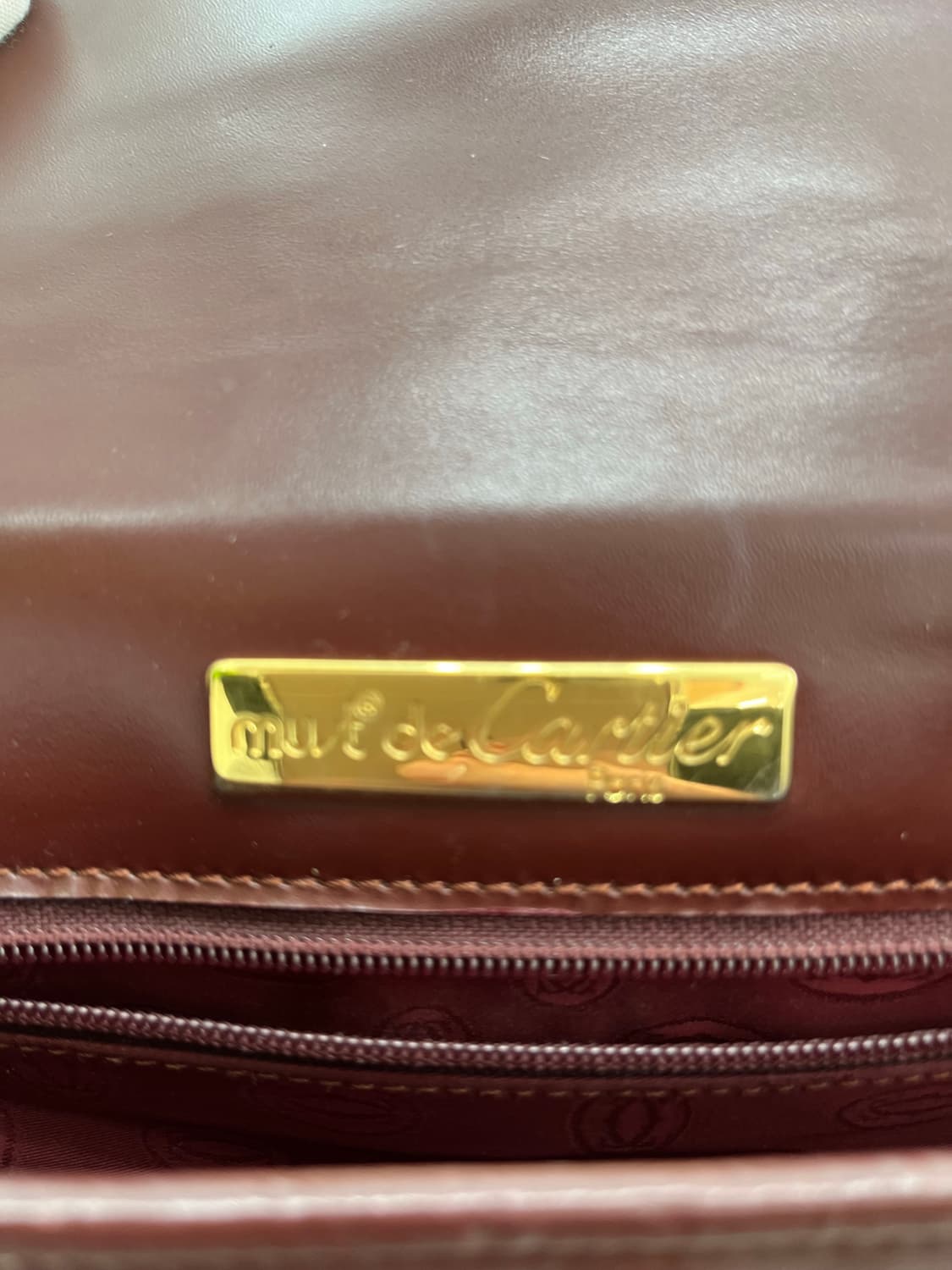 까르띠에 루비라인 반달 숄더백 버건디 상품이미지6