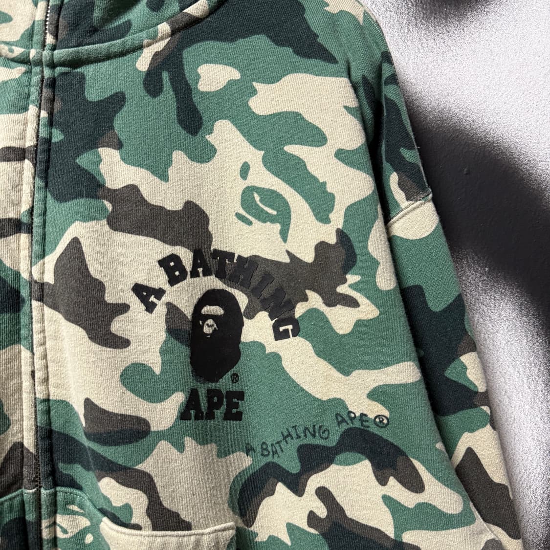 정품 베이프 우드랜드 카모 컬리지 풀 집업 후디 상품이미지4